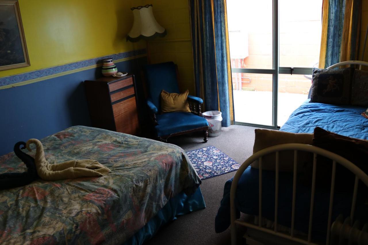 Deluxe Double Room (2 Adults + 1 Child)