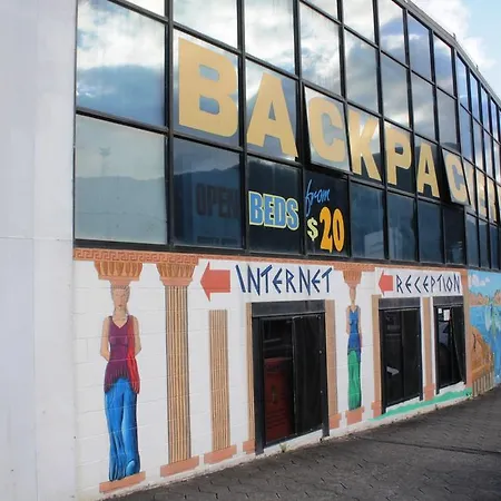 Atlantis Backpackers-2